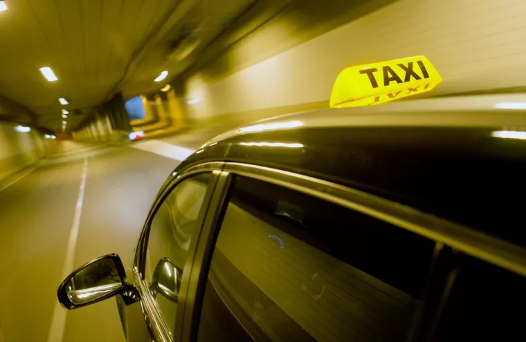 Correspondance entre deux gares : trouver un taxi à Agen, Agen, Taxi Aurélie Agen